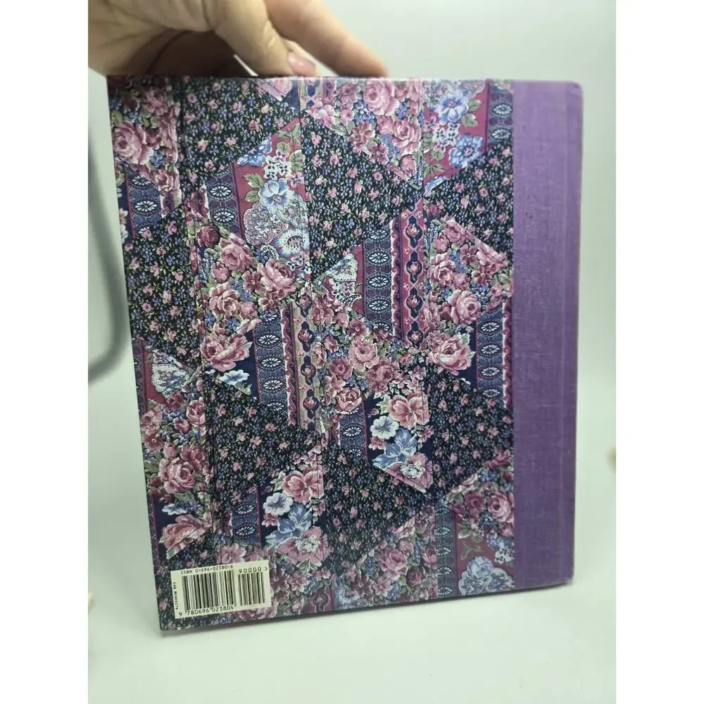 Small Patchwork & Quilting by Leslie Linsley Hardcover Quilt Book